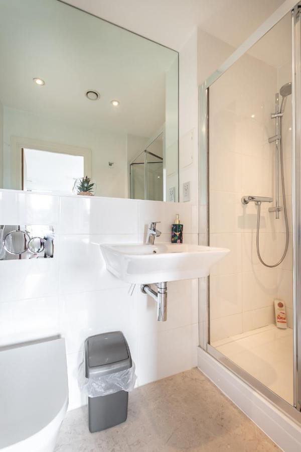 Spacious City Center Apartment By Smart Apartments Short Lets & Serviced Accommodation Apartment Southampton With Free Wifi 外观 照片