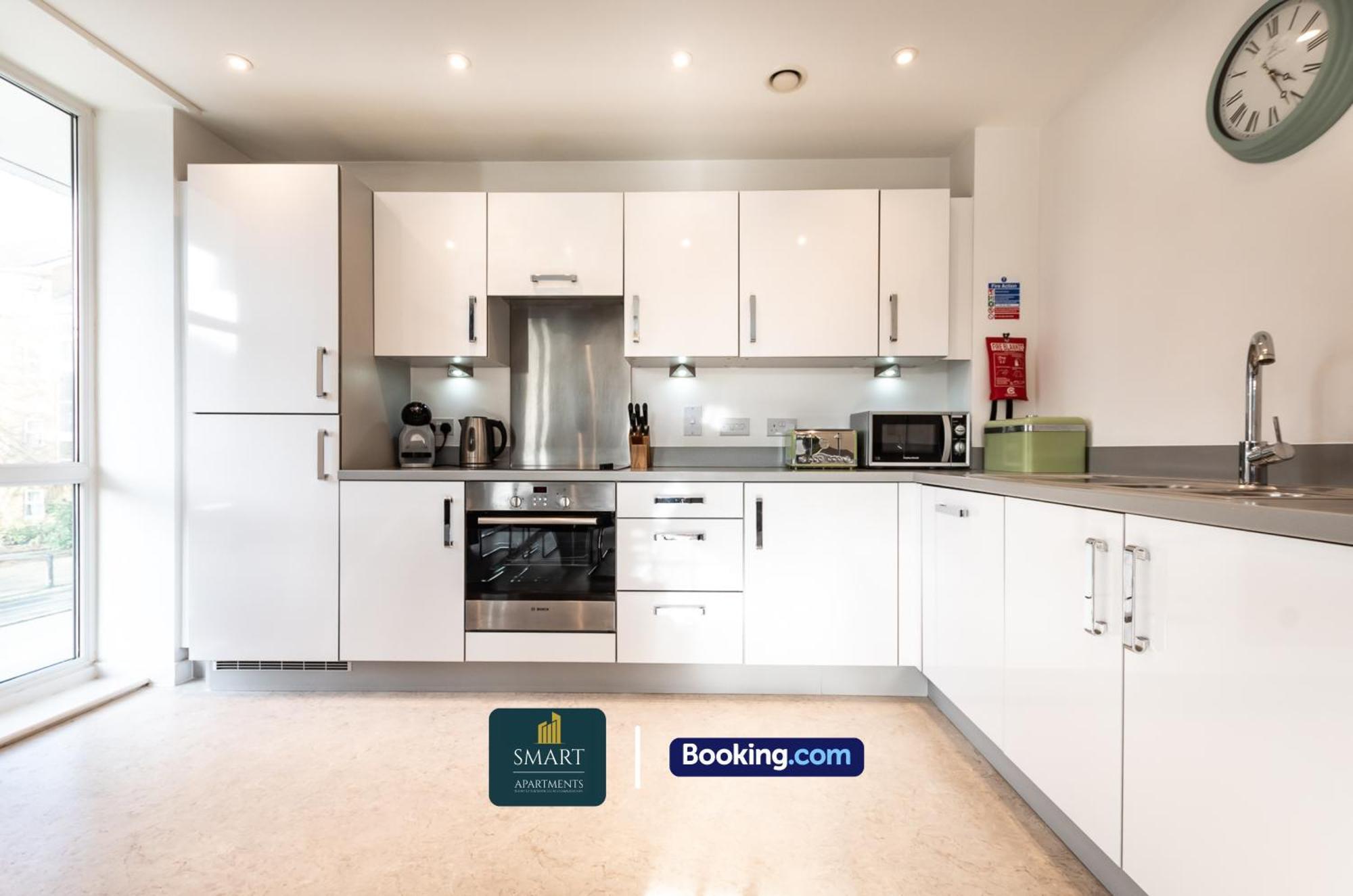 Spacious City Center Apartment By Smart Apartments Short Lets & Serviced Accommodation Apartment Southampton With Free Wifi 外观 照片