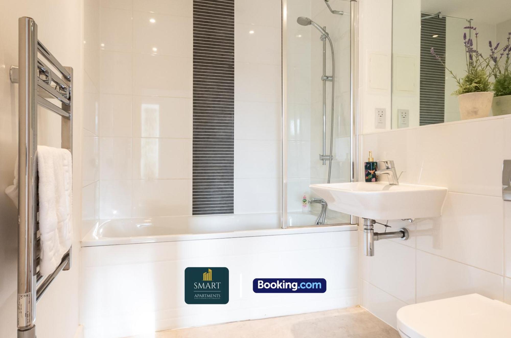 Spacious City Center Apartment By Smart Apartments Short Lets & Serviced Accommodation Apartment Southampton With Free Wifi 外观 照片