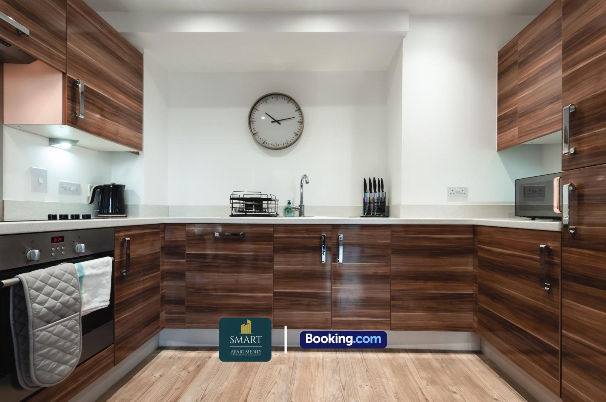 Spacious City Center Apartment By Smart Apartments Short Lets & Serviced Accommodation Apartment Southampton With Free Wifi 外观 照片