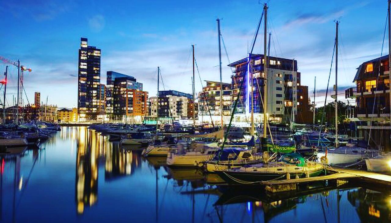 Spacious City Center Apartment By Smart Apartments Short Lets & Serviced Accommodation Apartment Southampton With Free Wifi 外观 照片